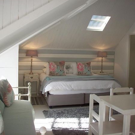 Guest House Ascot Place พอร์ตเอลิซาเบธ ภายนอก รูปภาพ