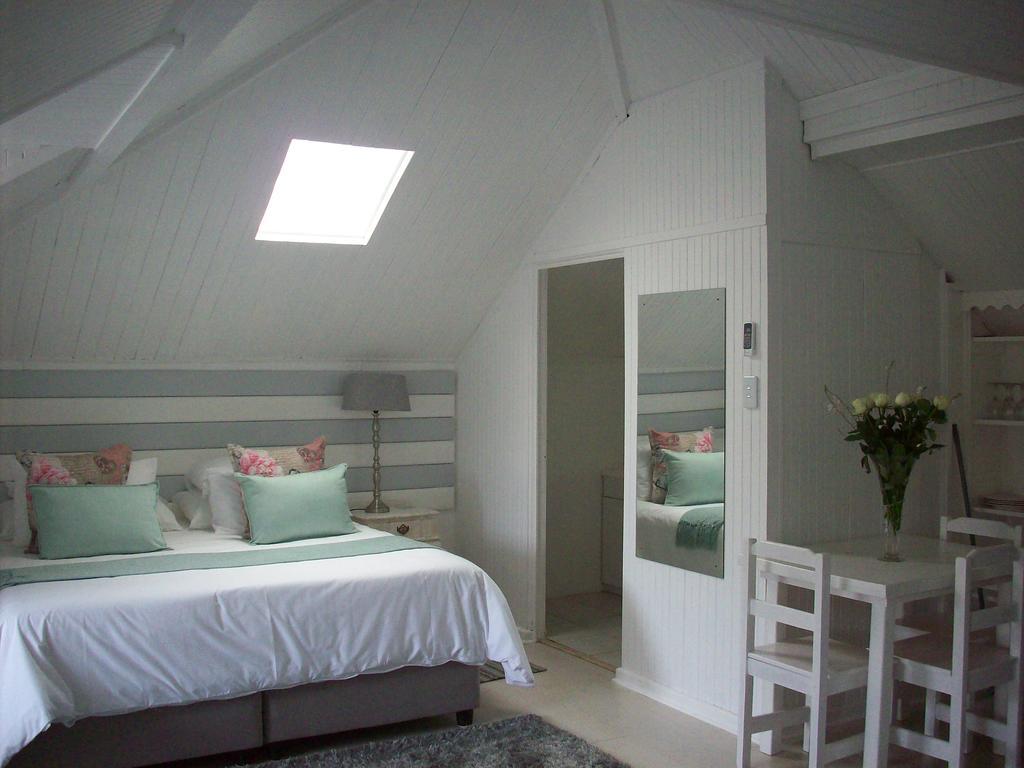 Guest House Ascot Place พอร์ตเอลิซาเบธ ภายนอก รูปภาพ